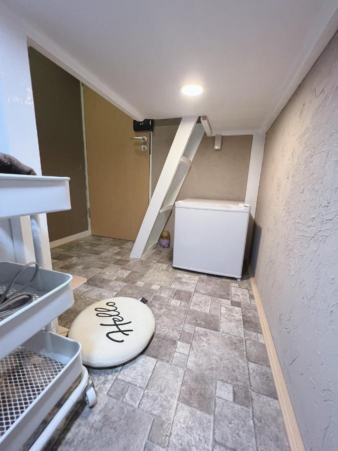 誠家　Makoto Hostel Tokyo prefektur Exteriör bild