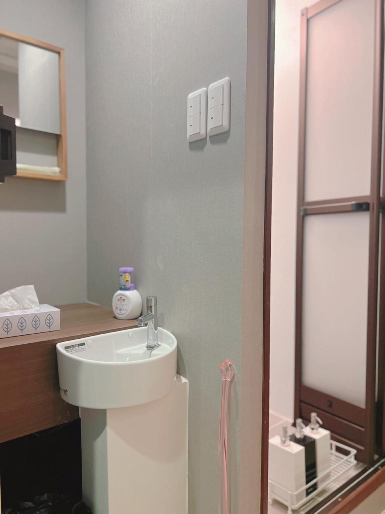 誠家　Makoto Hostel Tokyo prefektur Exteriör bild